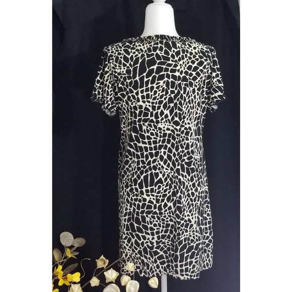 Lucy & Laurel abstract print dress - Picture 3 of 4